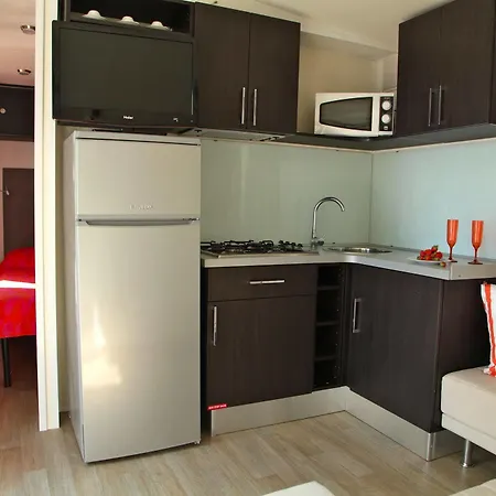 אתר קמפינג Albatross Mobile Homes On Europa Silvella