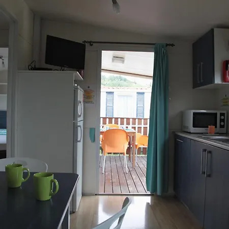Albatross Mobile Homes On Europa Silvella אתר קמפינג סן פליס דל בנאקו