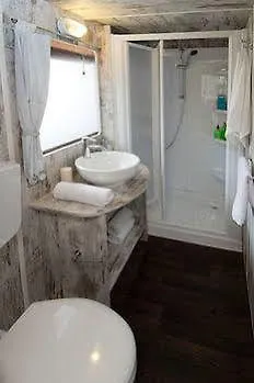 אתר קמפינג Albatross Mobile Homes On Europa Silvella סן פליס דל בנאקו